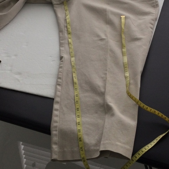 Solutions by Harve Bernard  Women's Size 18 color beige          #16 - Picture 7 of 7